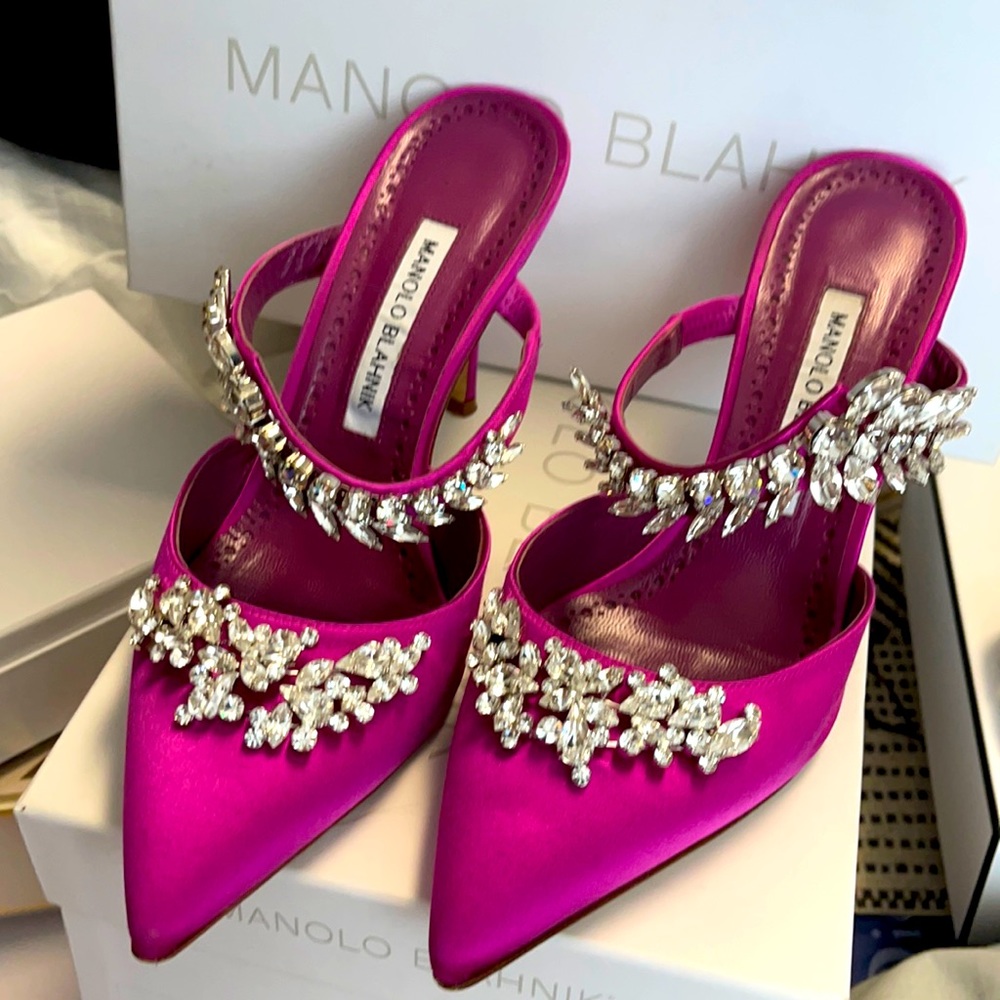 Manlo Blahnik Satin Mule